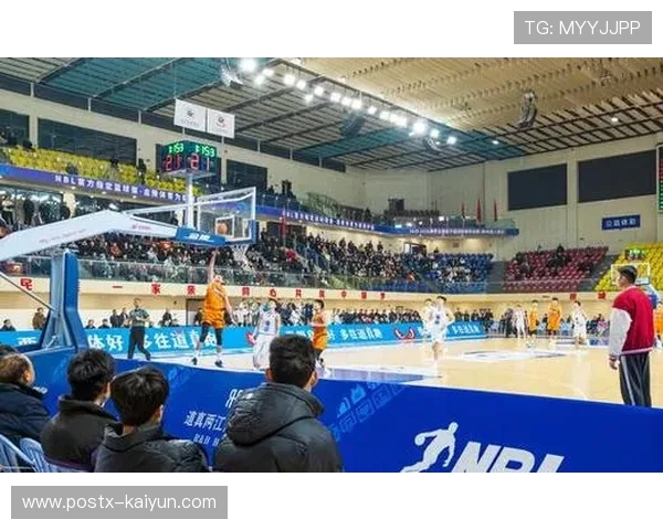 NBL季前赛关键回合：杭州经纬压哨投篮未中